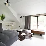 Minimal House